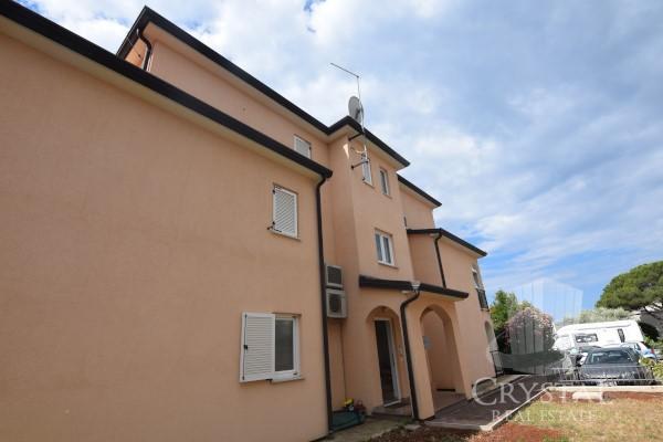 Stanovanje Novigrad 5