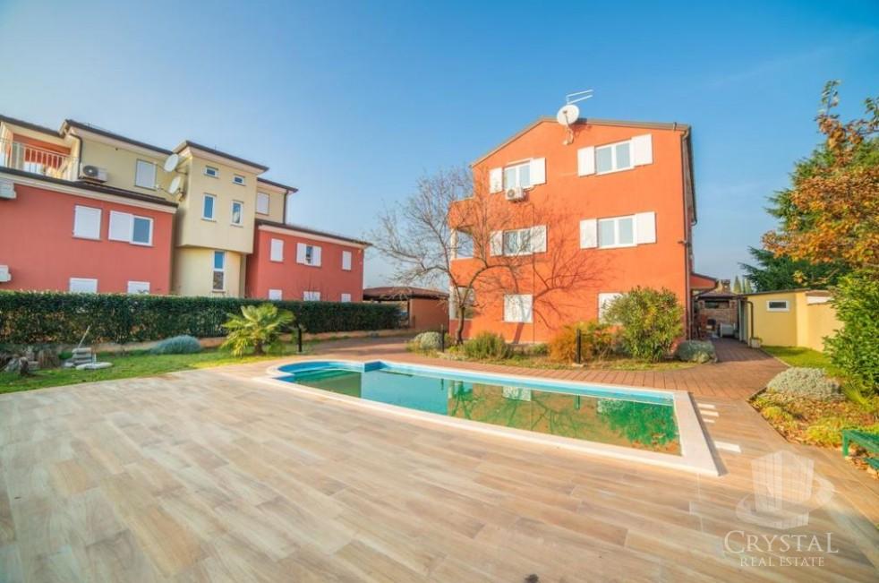 Stanovanje Novigrad 17