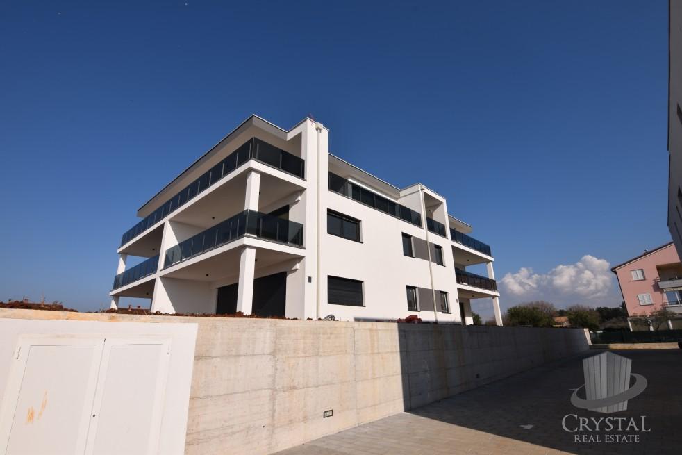 Stanovanje Novigrad 6
