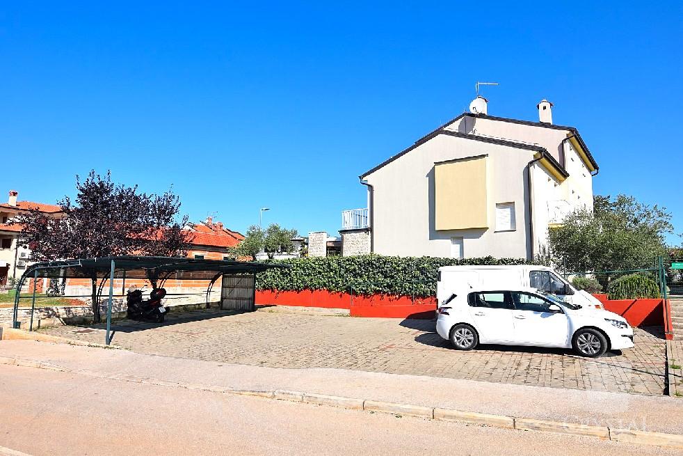Stanovanje Novigrad 4