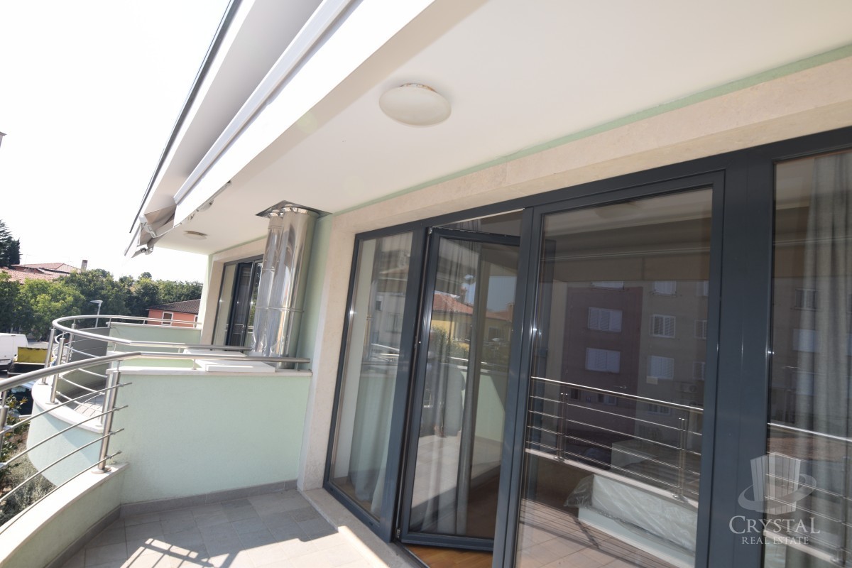 Apartma v Novigradu 12