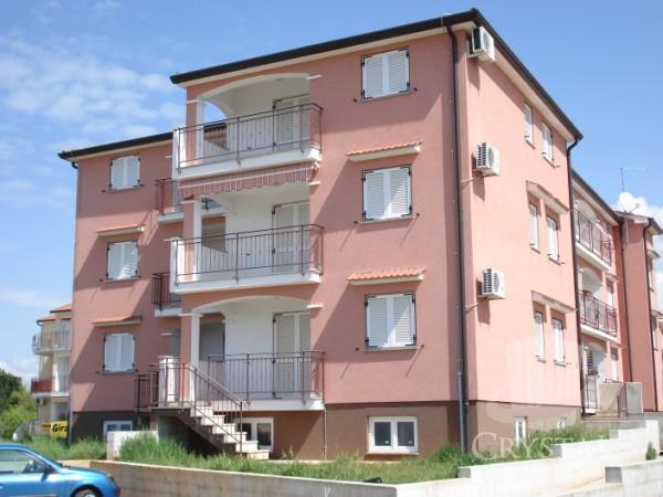 Stanovanje Tar 4