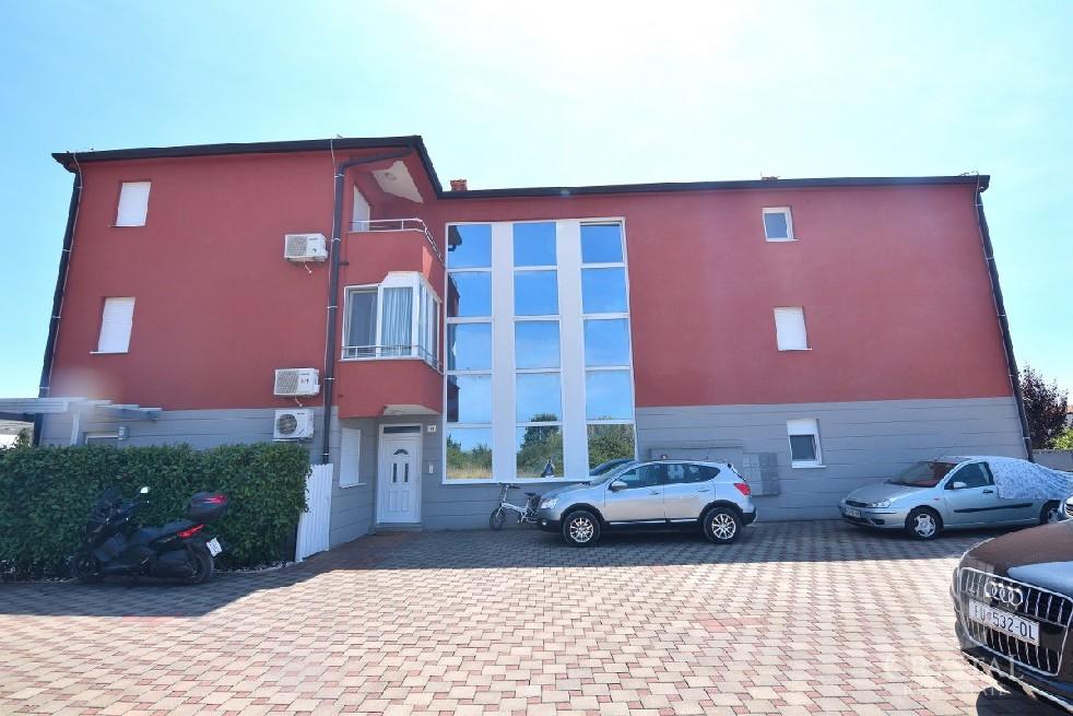 Stanovanje Novigrad 4