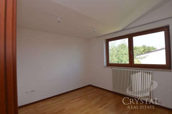 Apartma v centru Novigrada 9