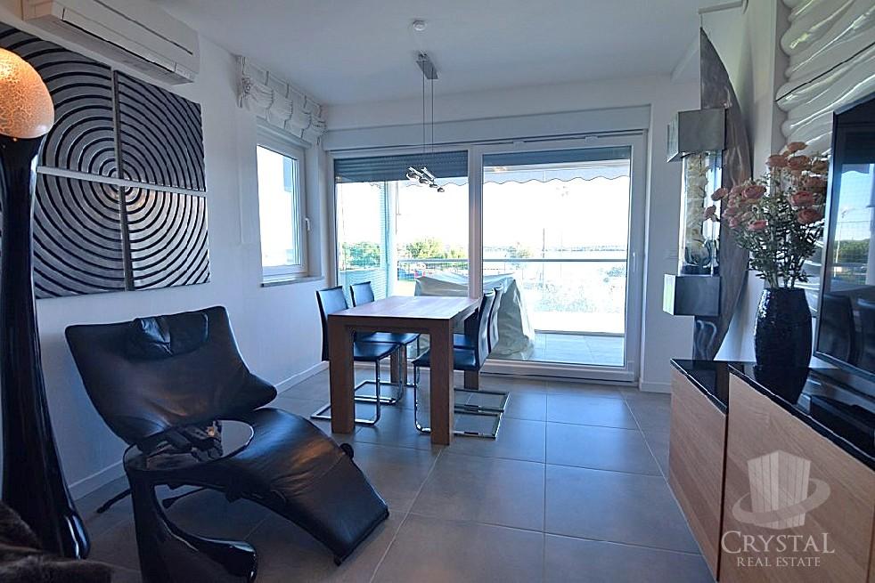 Stanovanje Novigrad 6