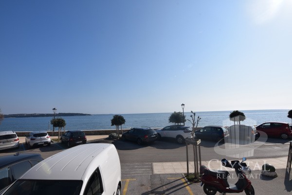 Apartma v prvi vrsti do morja 5