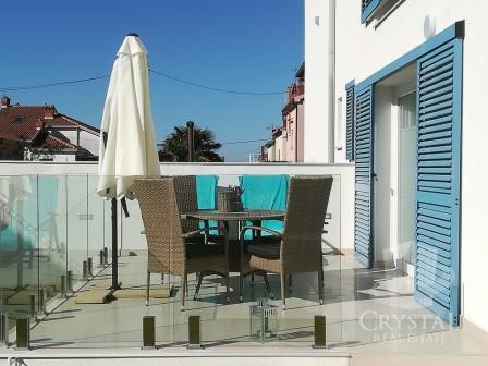 Stanovanje Novigrad 9