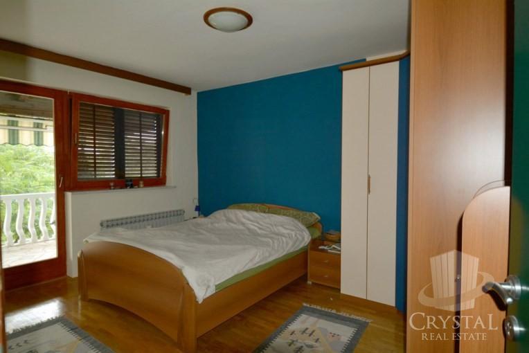 Stanovanje Kaštel 12