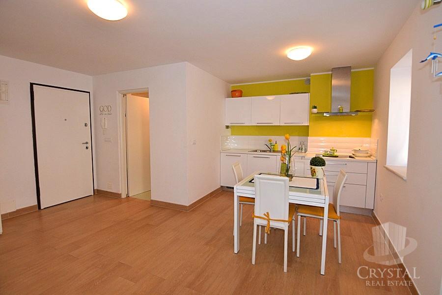 Apartma v centru Novigrada 7