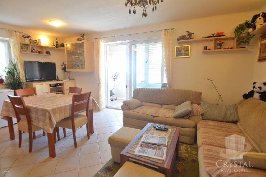 Stanovanje Novigrad 8