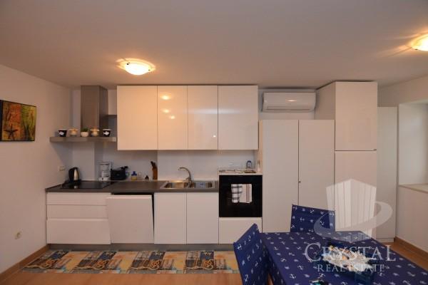 Apartma v centru Novigrada 6