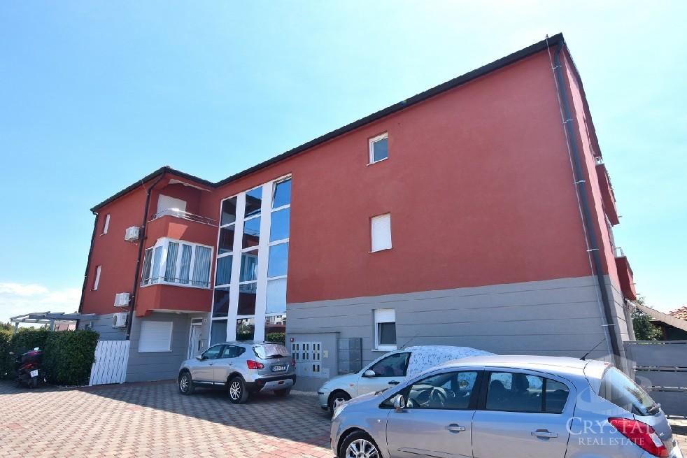 Stanovanje Novigrad 3