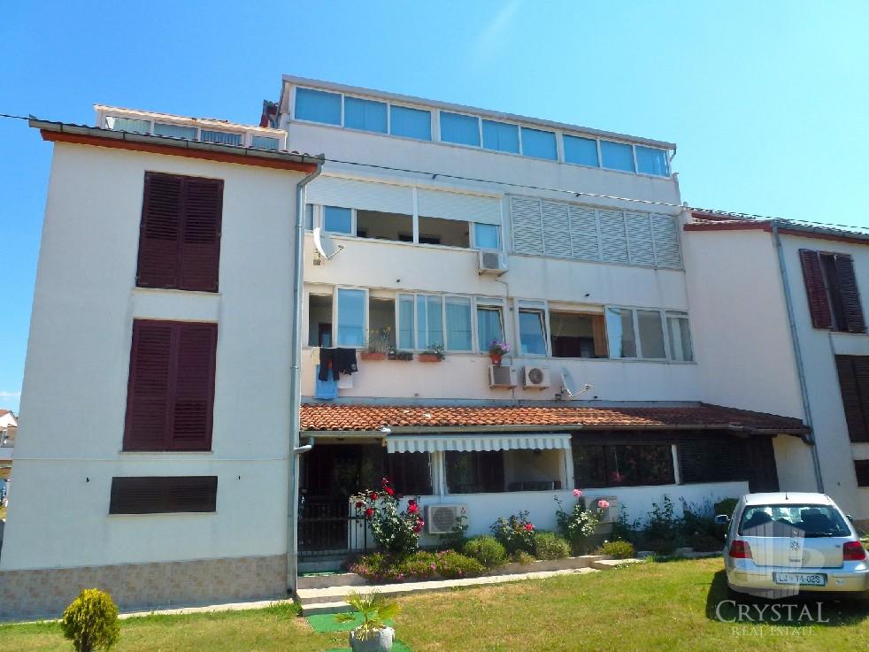 Stanovanje Novigrad 4