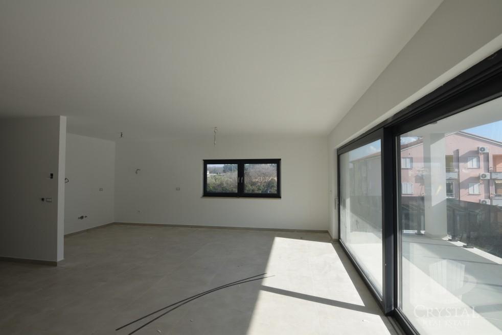 Stanovanje Novigrad 10