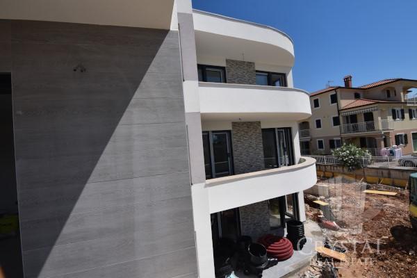 Stanovanje Novigrad 12