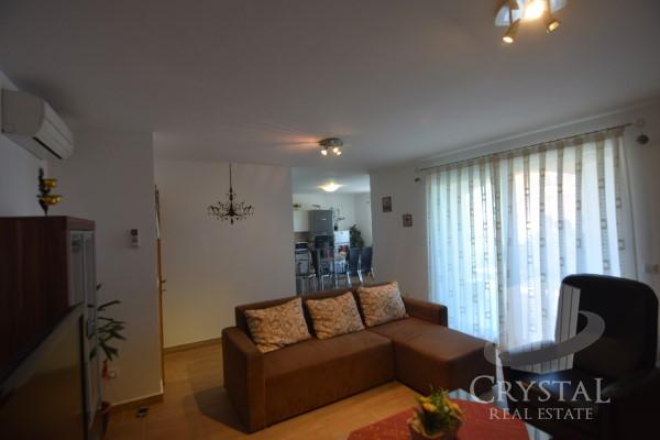 Stanovanje Novigrad 9