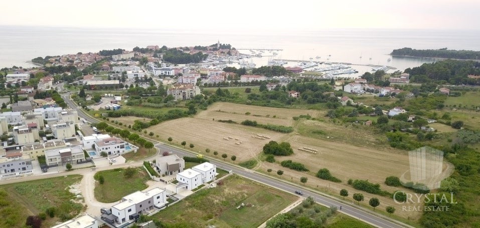 Hiša v vrsti Novigrad 5