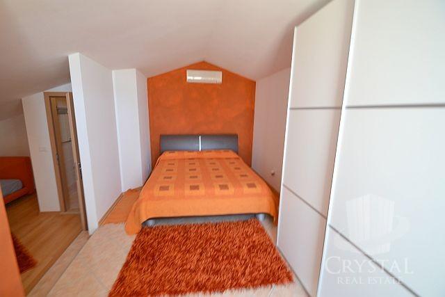 Stanovanje Novigrad 12