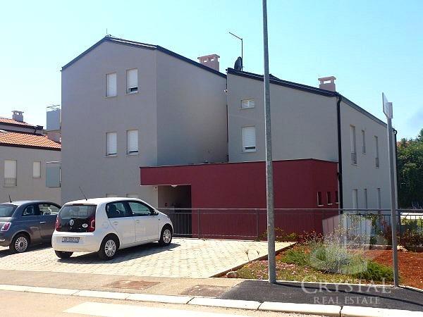 Stanovanje Novigrad 4