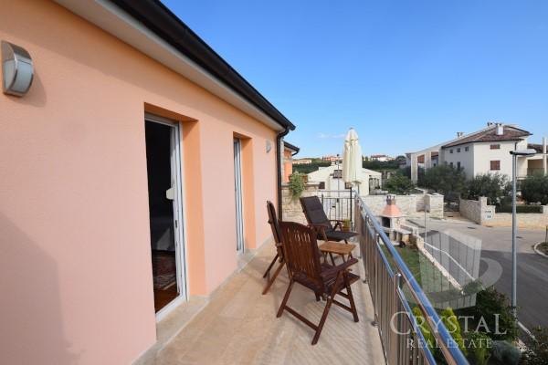 Hiša Novigrad 25