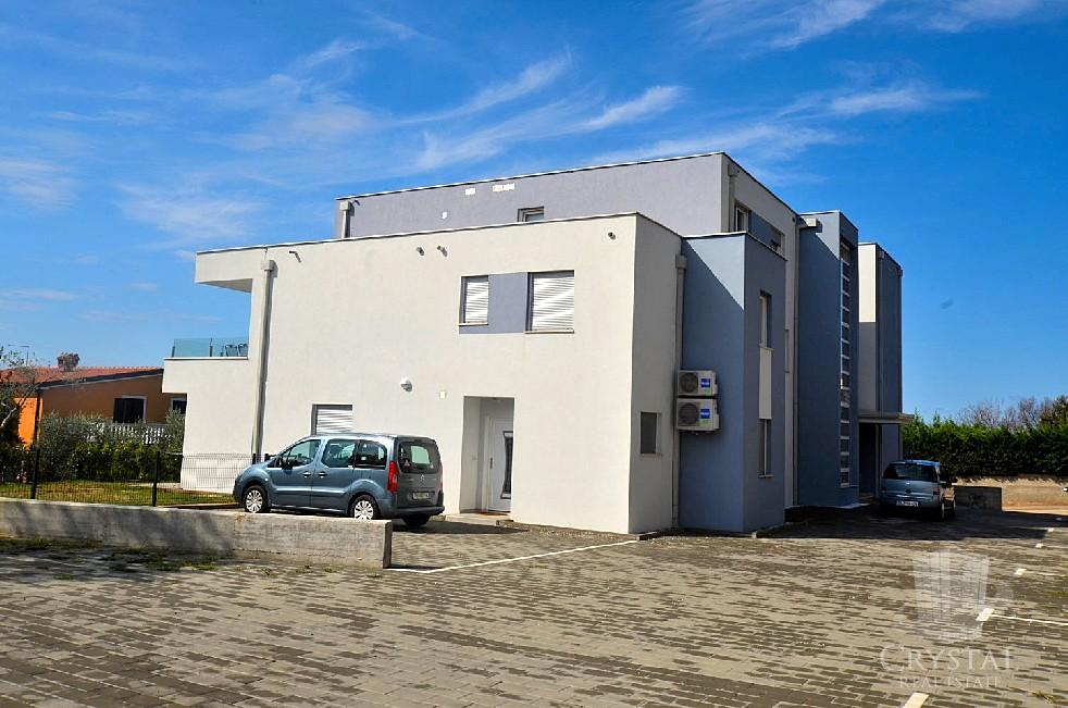 Stanovanje Novigrad 4