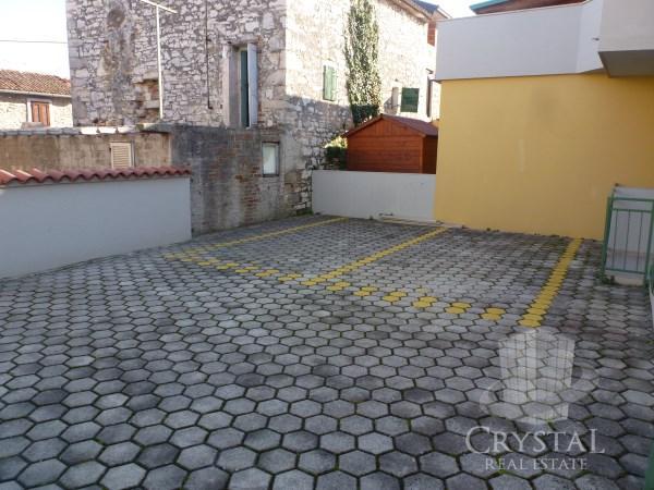 Stanovanje Novigrad 3