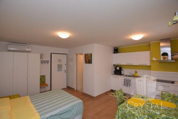 Apartma v centru Novigrada 12