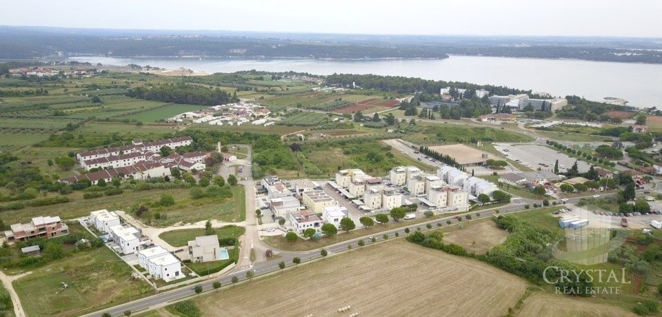 Hiša v vrsti Novigrad 6