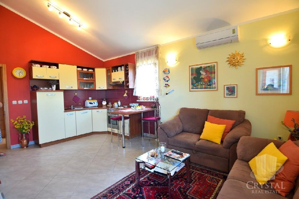 Stanovanje Novigrad 11